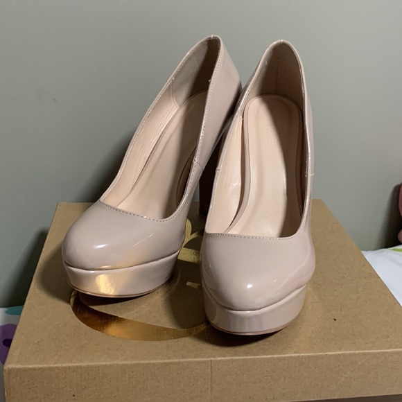 Charlotte Russe Nude Heels - Picture 2 of 7